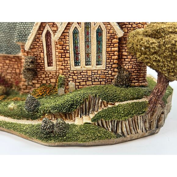 Lilliput Lane St. Patrick’s Church 1989 Irish Collection Cottage w/Box & Booklet - Picture 9 of 12